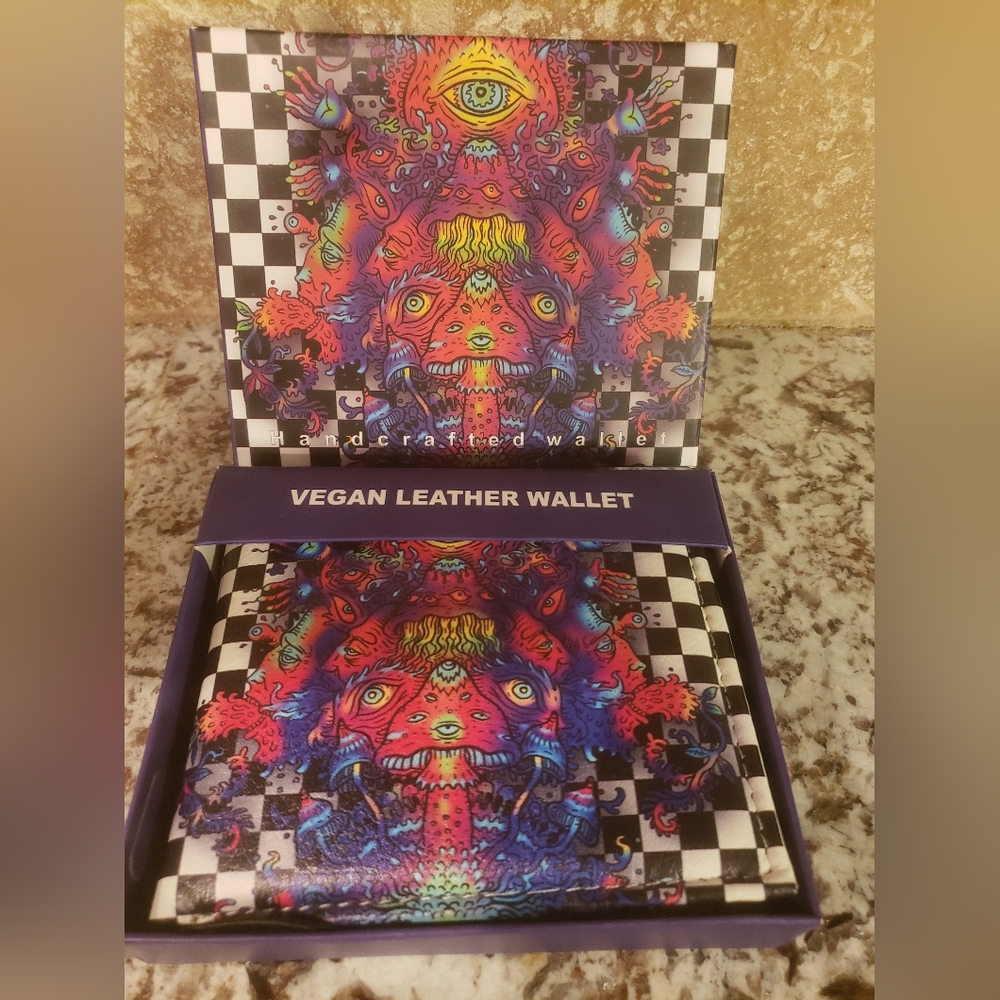 Vegan leather! Psychedelic Mushroom Wallet With Eyes NIB! 👀👀👀🥶🥶🥶